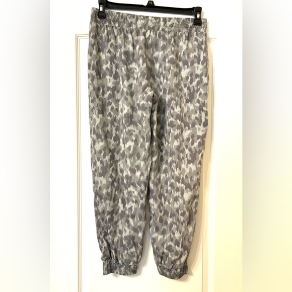 Cloth & Stone Anthropologie Sz Small Gray white Camo jogger pockets pull on - Picture 4 of 13
